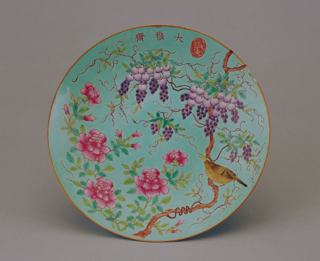 绿地粉彩花鸟纹高足盘- 故宫博物院